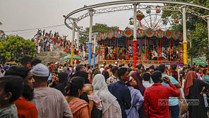 শিশু মেলায় ঈদ আনন্দে বড়রাও