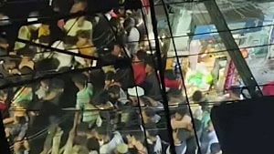 Lynch mob kills 2 in Kamrangirchar