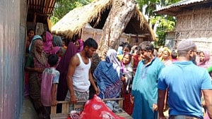 হাতীবান্ধায় ঘাস কাটতে গিয়ে বিদ্যুতের তারে জড়িয়ে কৃষকের মৃত্যু