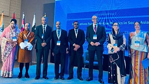Bangladesh calls for S Asian unity to tackle plastic pollution
