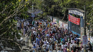 22 expelled, 27,000 absent on Day 1 of SSC exams