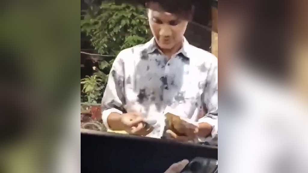 গাড়ি থেকে আশরাফুলের চাঁদা আদায়ের ভিডিও ভাইরাল হয়।