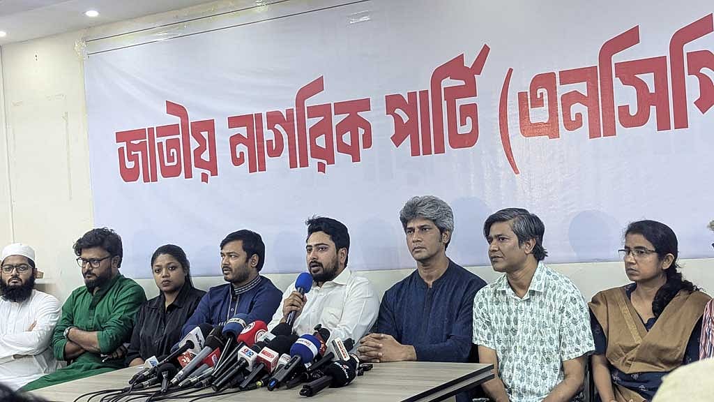 বৈঠকের পর সাংবাদিকদের কাছে বিস্তারিত তুলে ধরেন দুই দলের নেতার। 