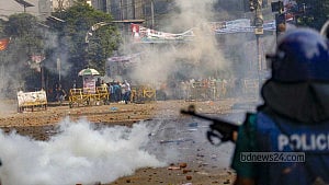 Court clears Mirza Fakhrul, 64 others in explosives case