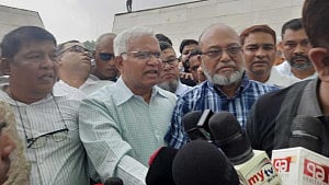 নির্বাচন: এনসিপি নেতার বক্তব্যে ‘স্বৈরাচারের পদধ্বনি’ শুনছেন বিএনপির জাহিদ