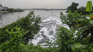 Waste from Mirpur factories flow into Turag River