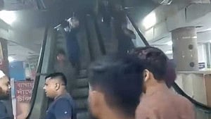 AC fire at Malibagh’s Hosaf Shopping Complex sparks panic