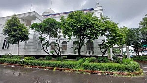 Police fired like parched rice popping: witness