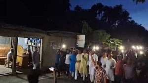 রায়পুরে ‘কমিটি বিক্রির’ অভিযোগ তুলে বিএনপির একাংশের মিছিল