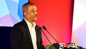 Asif Nazrul clarifies remarks on doctors
