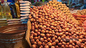 Onion prices near century mark, vegetables and eggs dearer