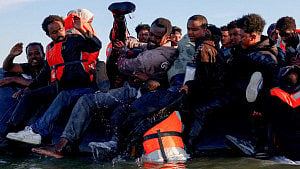 UK migrant arrival tally climbs