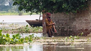 পাকিস্তানের পাঞ্জাবে বন্যার সর্বোচ্চ সতর্কতা, সরানো হল ১৯ হাজার মানুষকে
