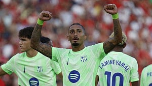 Barca ease to opening win at Mallorca