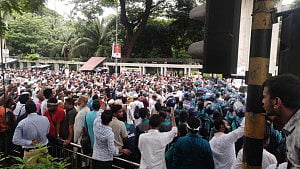 Teachers reject rent boost, plan protest