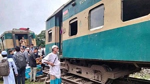 Train derails near Dhaka airport