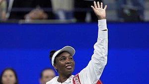 Valiant Venus falls in US Open first round