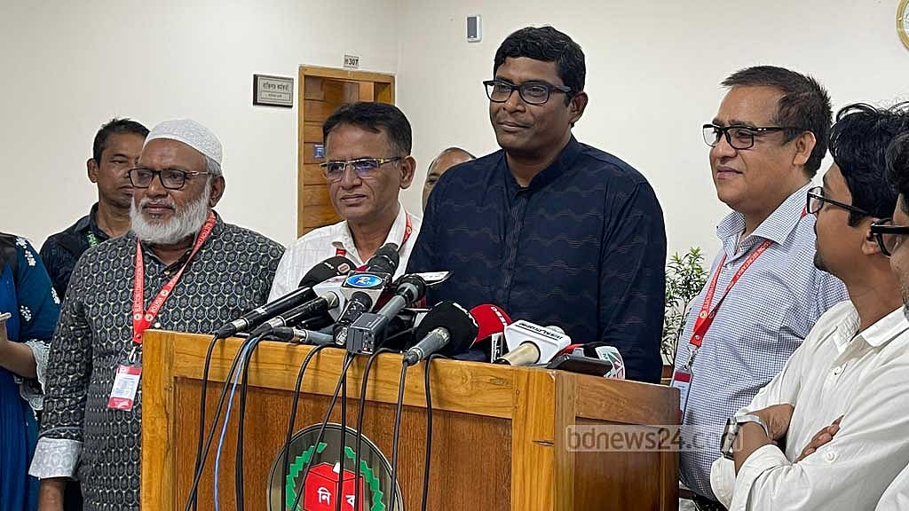 After meeting the CEC on Aug 14, JP Secretary General Shamim Haider Patwary briefs reporters.