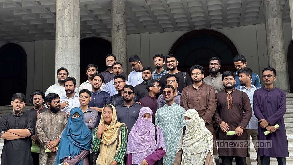 Islami Chhatra Shibir’s panel for the DUCSU election includes four women and one non-Muslim candidate. File photo