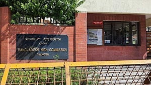 ভারতীয় হাই কমিশনারকে তলব, দিল্লি-শিলিগুড়ির ঘটনায় উদ্বেগ জানাল বাংলাদেশ
