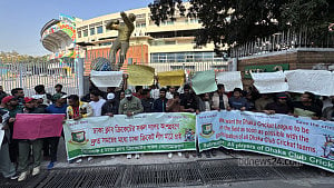 সঙ্কট নিরসনসহ ৪ দাবিতে স্মারকলিপি ক্রিকেটারদের