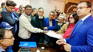 Rumeen Farhana expelled from BNP