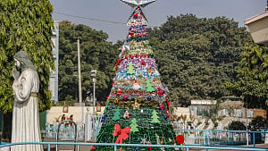 Prayers for peace, prosperity at Christmas