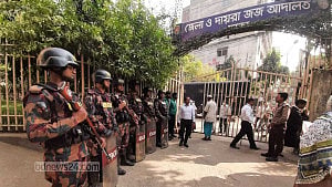 রেহানার প্লট দুর্নীতির মামলা: রায় ঘিরে আদালত এলাকায় নিরাপত্তা জোরদার