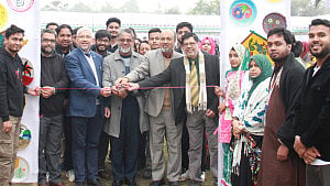 ইস্টার্ন ইউনিভার্সিটিতে ‘শীতকালীন ও উদ্যোক্তা মেলা’