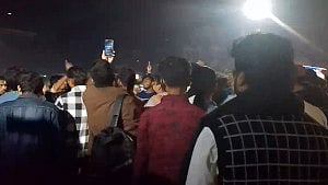 Protests flare in Shahbagh after Hadi’s death
