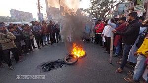 Jhalakathi road blocked over Hadi shooting