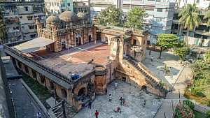 ঐতিহ্যের স্মারক খান মোহাম্মদ মৃধা মসজিদ