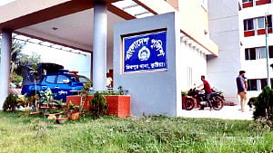 কুষ্টিয়ায় ভিজিএফ কার্ডের ‘হিস্যা পেতে’ ইউনিয়ন পরিষদে হামলার অভিযোগ