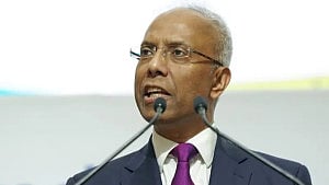 Tower Hamlets faces governance warning