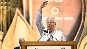 শত বছরেও কেন আরেকজন রোকেয়া তৈরি হলো না, আক্ষেপ প্রধান উপদেষ্টার
