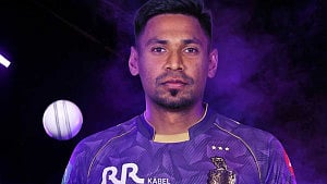 মুস্তাফিজের ‘বেগুনি স্বপ্ন’ ও ৯ কোটি ২০ লাখ রুপির খুশি