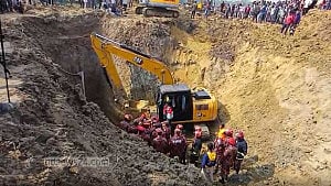 Toddler rescued from Rajshahi borehole dies