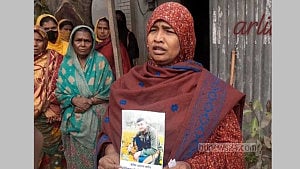 Family grieves Sirajganj migrant’s death at sea