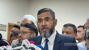 Voting time extended by an hour on election day