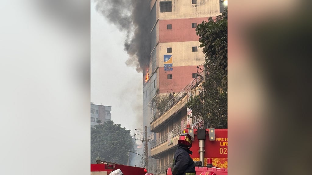 Fire at Babubazar building tamed
