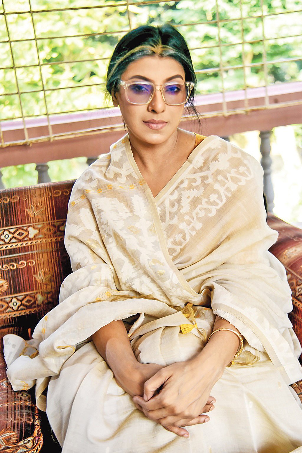 ‘ডাক্তার বাড়ি’ নাটকের দৃশ্য।