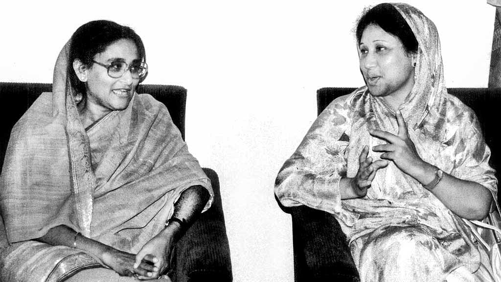  ২৭ অক্টোবর, ১৯৮৭, বনানীতে দুই নেত্রীর বৈঠক। ছবি: পাভেল রহমান