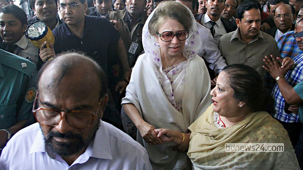 Mar 19, 2014: Khaleda Zia appears in court for charge-framing hearings in the Zia Charitable Trust and Zia Orphanage Trust corruption cases. Photo: Tanvir Ahmed