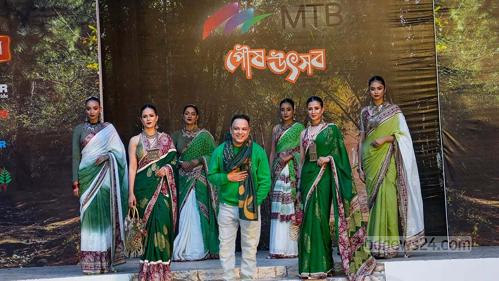 শাহরুখ আমিনের পোশাকে ছিল প্রকৃতির ছোঁয়া।
