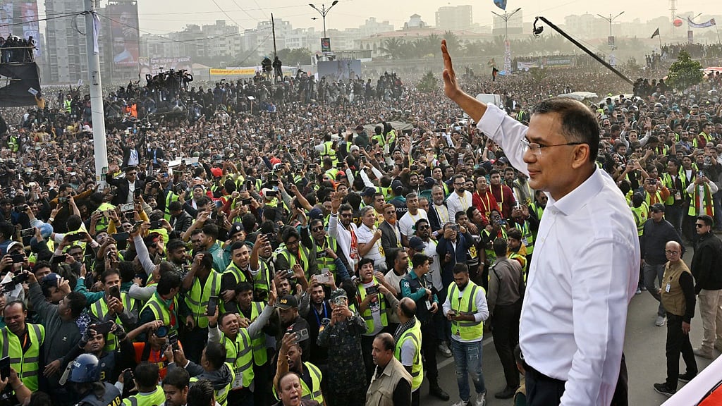 Acting BNP Chairman Tarique Rahman received a hefty reception from party activists upon his return to the country from London after nearly 18 years in exile. File Photo