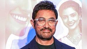 বেঙ্গালুরুর নারীর সঙ্গে আমিরের সম্পর্ক কী?