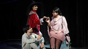 ‘আত্মহত্যাকে' না বলতে মঞ্চে আসছে ‘আত্মজয়’