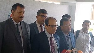 শিক্ষক নিয়োগ: বাদ পড়াদের বিষয়ে উপদেষ্টার ‘সহানুভূতি’