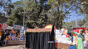সিসিমপুরের স্বাদ মেটাল ‘গল্প পাঠের আসর’