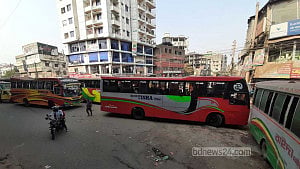 কাউন্টারভিত্তিক বাস বন্ধের দাবিতে সায়েদাবাদে অবরোধ